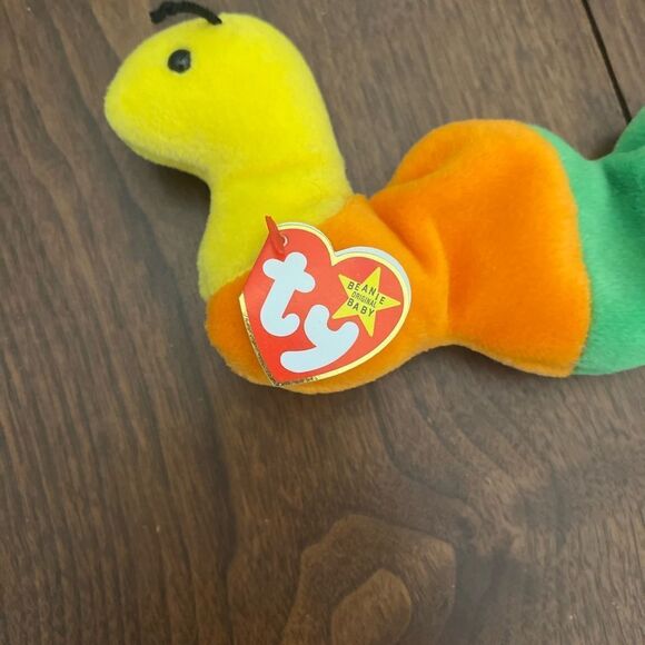 Ty rainbow Beanie Baby "Inch" the Worm Retired 95 - Picture 8 of 11